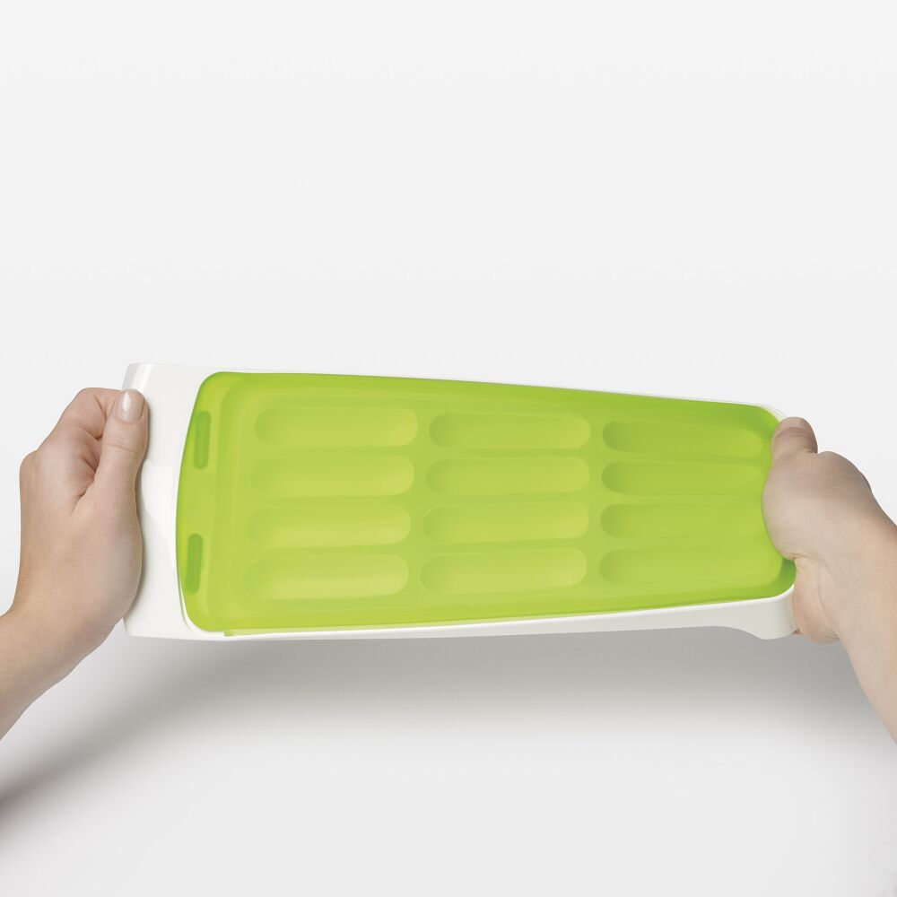 No-Spill Ice Stick Tray Z7