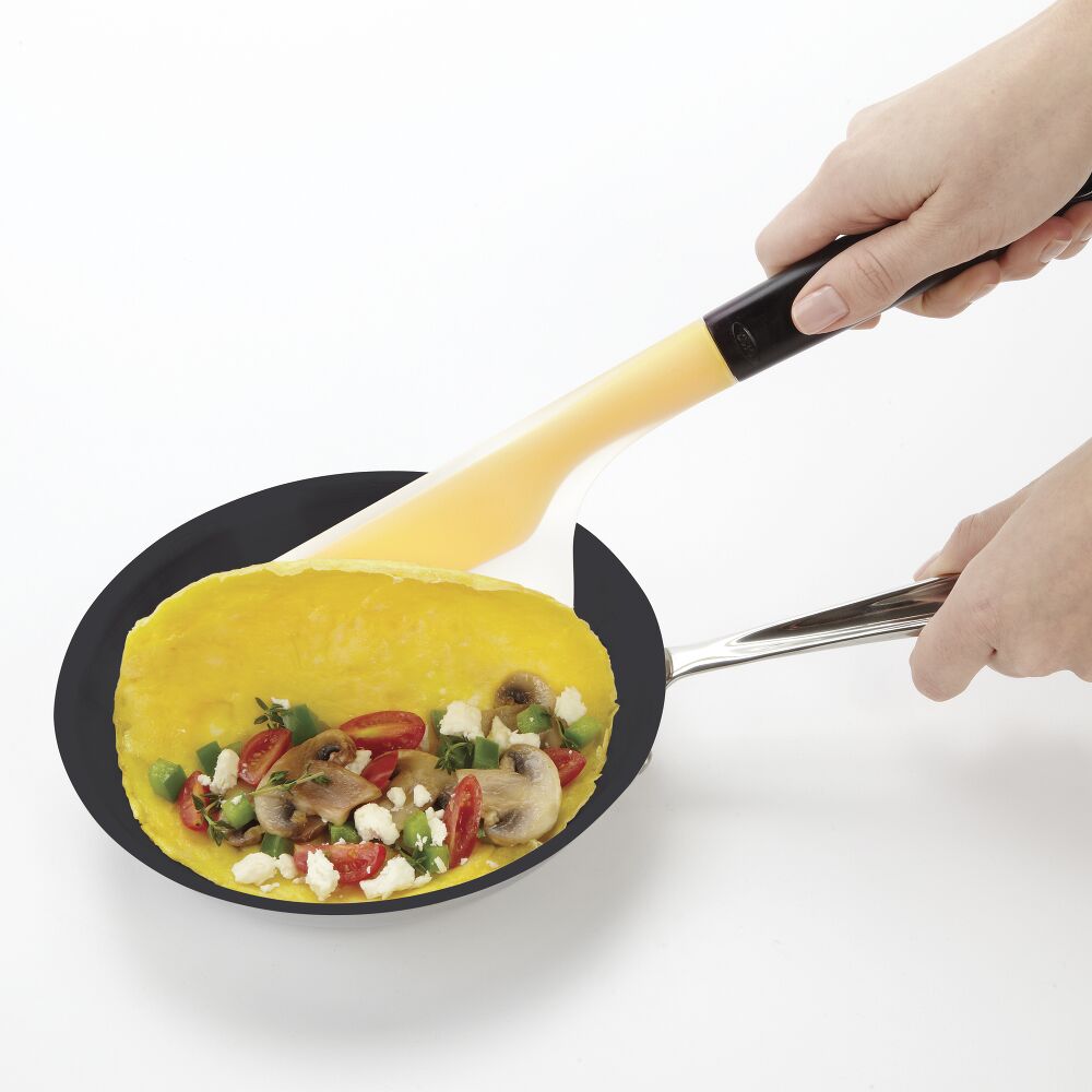 Flip & Fold Omelet Turner K6
