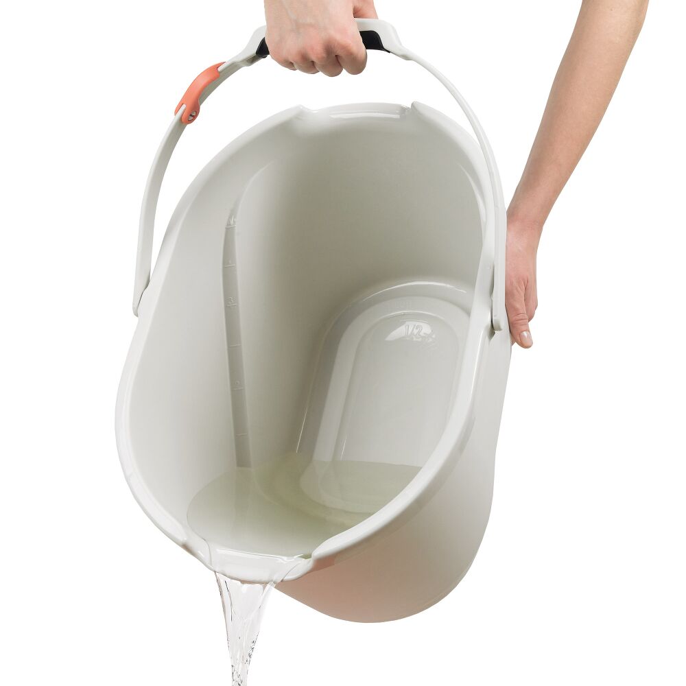 Angled Measuring Bucket S3