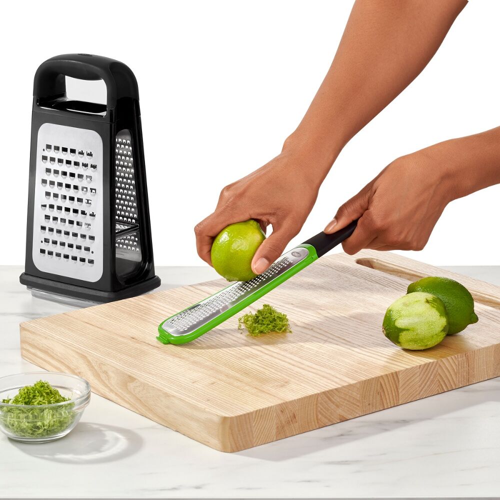Etched Box Grater With Removable Zester D6