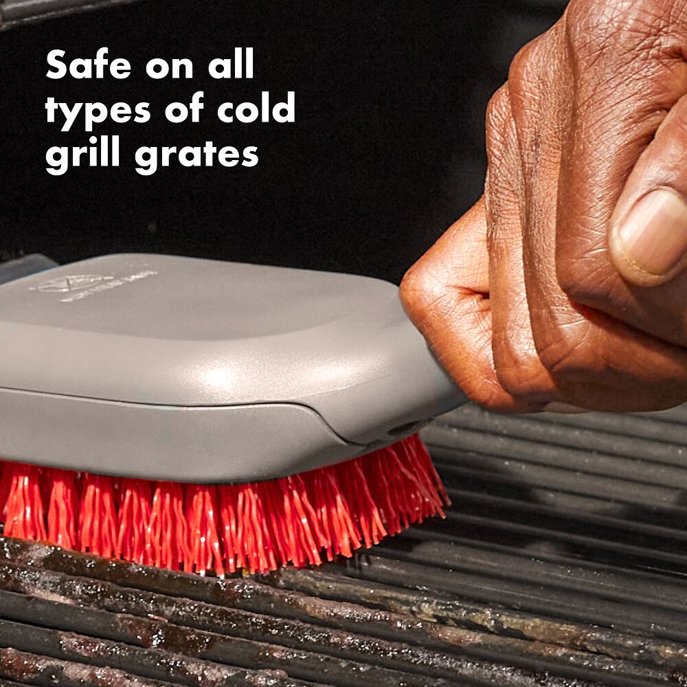 OXO Good Grips Nylon Grill Brush for Cold Cleaning J8