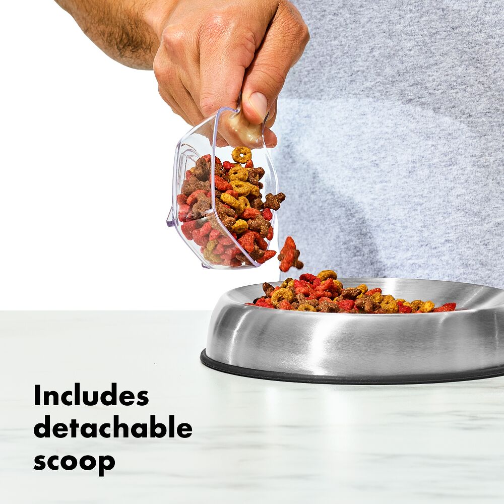 OXO Good Grips Pet POP Container – 4.4 Qt/4.2 L with Scoop D4