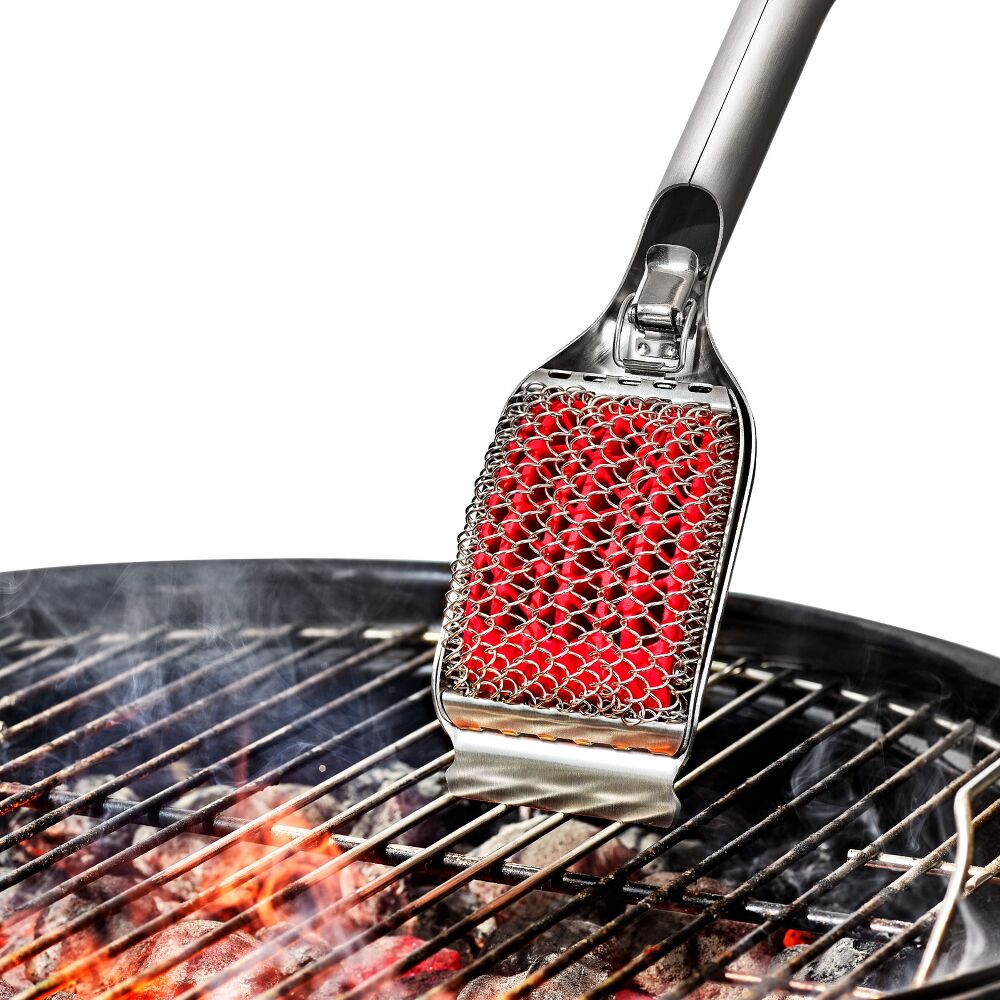 Coiled Grill Brush With Replaceable Head S9