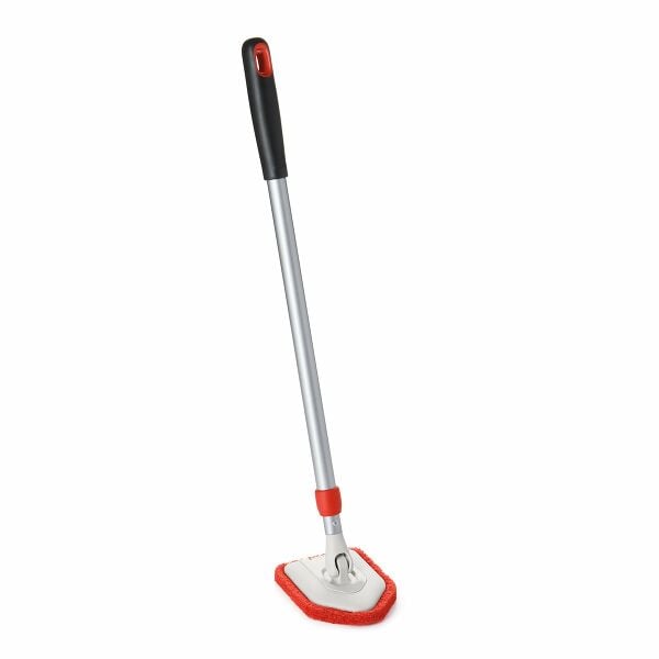Extendable Tub & Tile Scrubber K0
