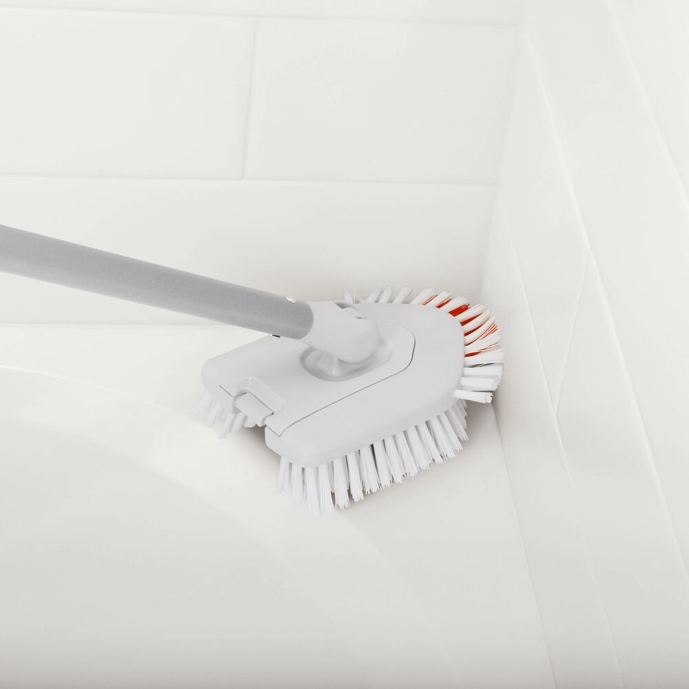 Extendable Tub & Tile Brush E1
