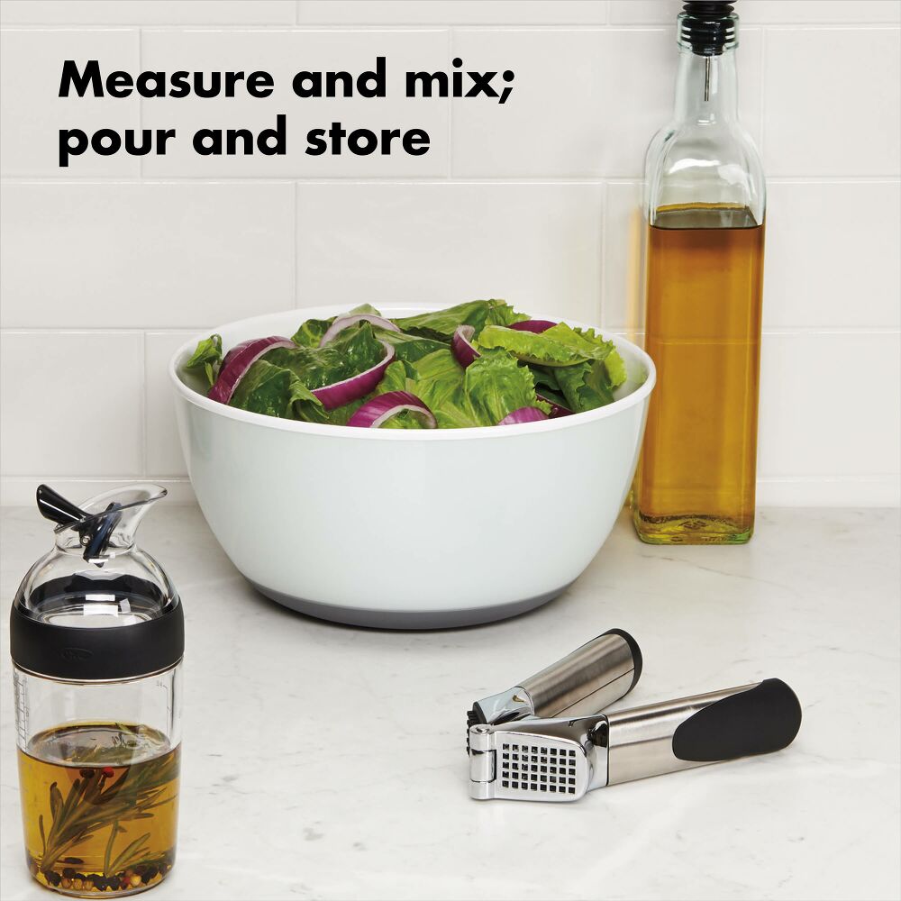 Little Salad Dressing Shaker U9