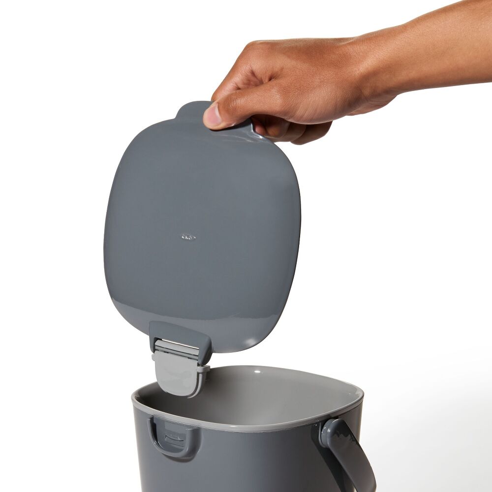 Easy-Clean Compost Bin - 0.75 Gal C8