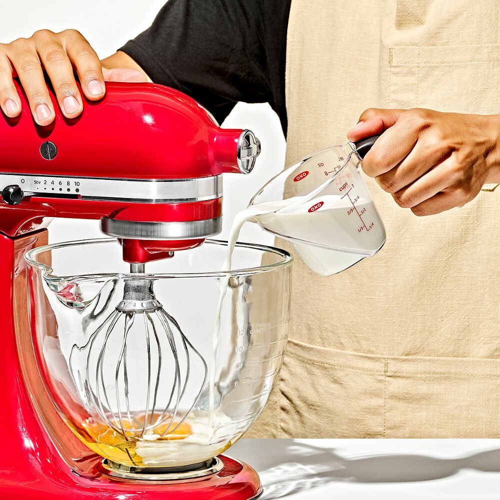 1-Cup Angled Measuring Cup L7
