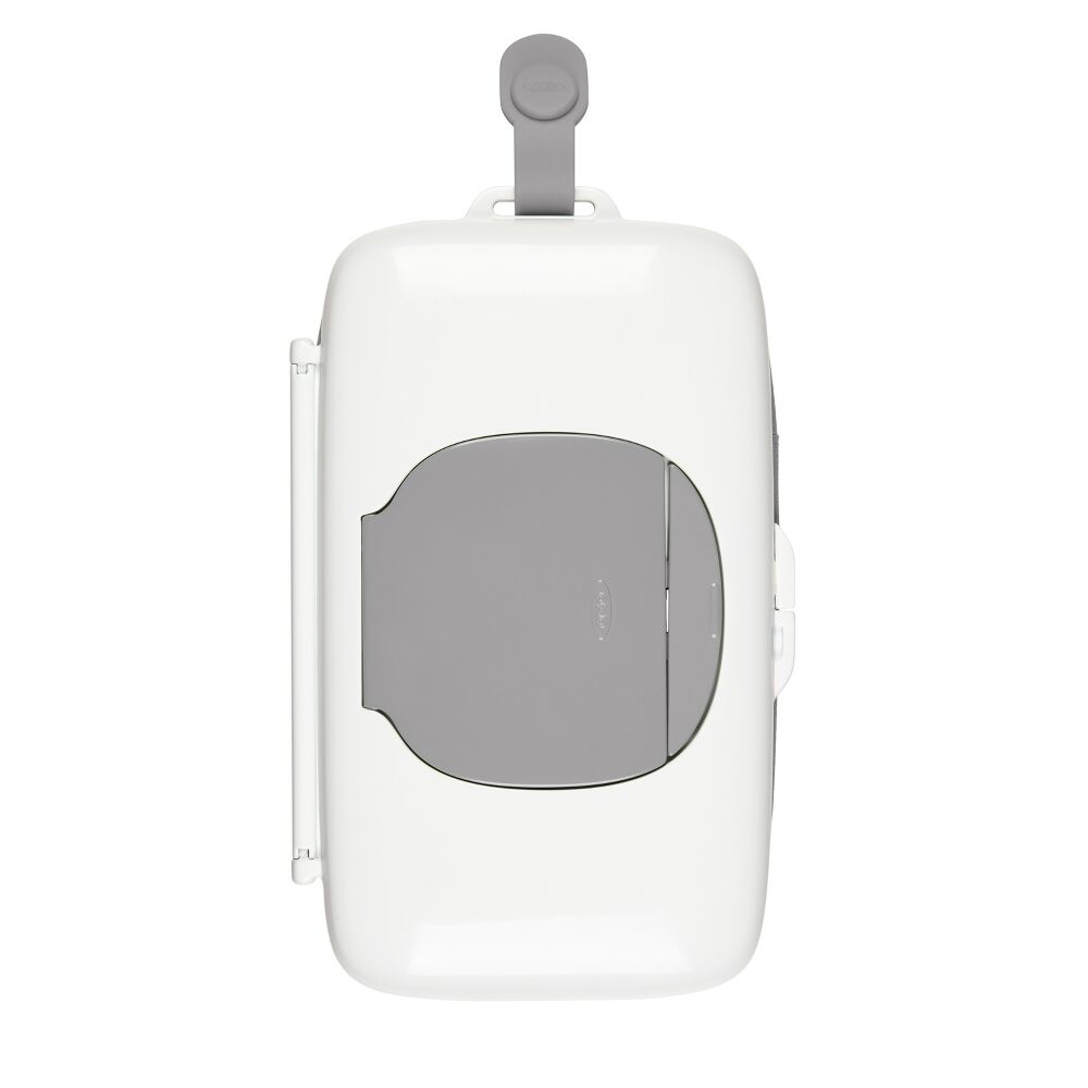 On-the-Go Wipes Dispenser with Diaper Pouch O7