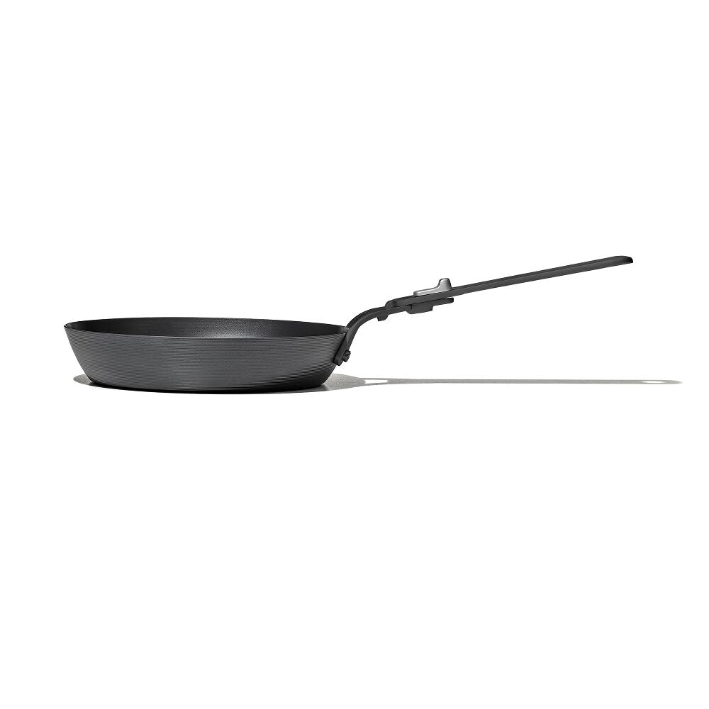 Carbon Steel With Removable Handle 8in Pan A3