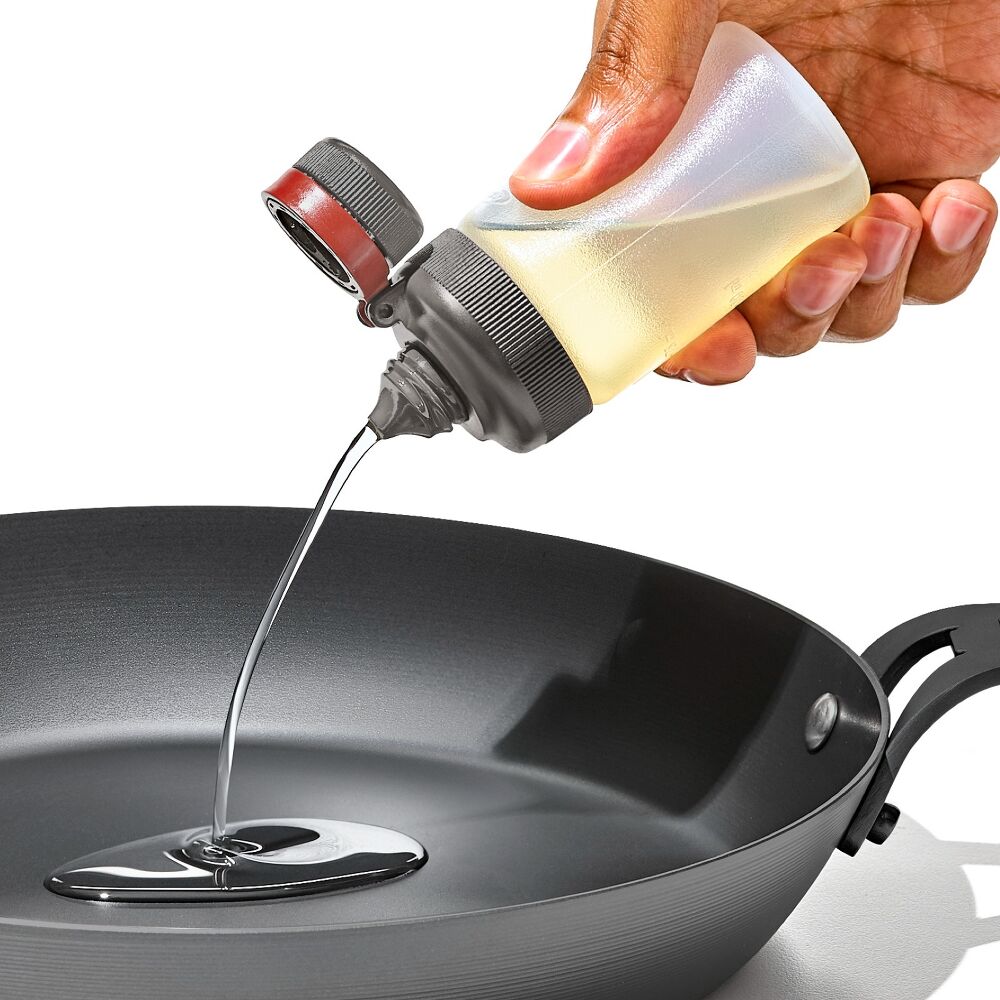 Outdoor 7-Piece Spice Shaker & Squeeze Bottle Set C6
