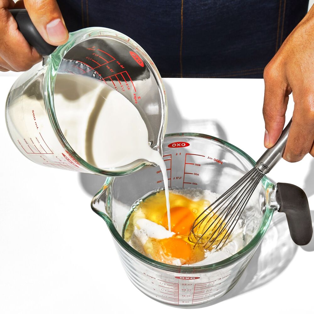2-Cup and 4-Cup Glass Measuring Cup Set R8