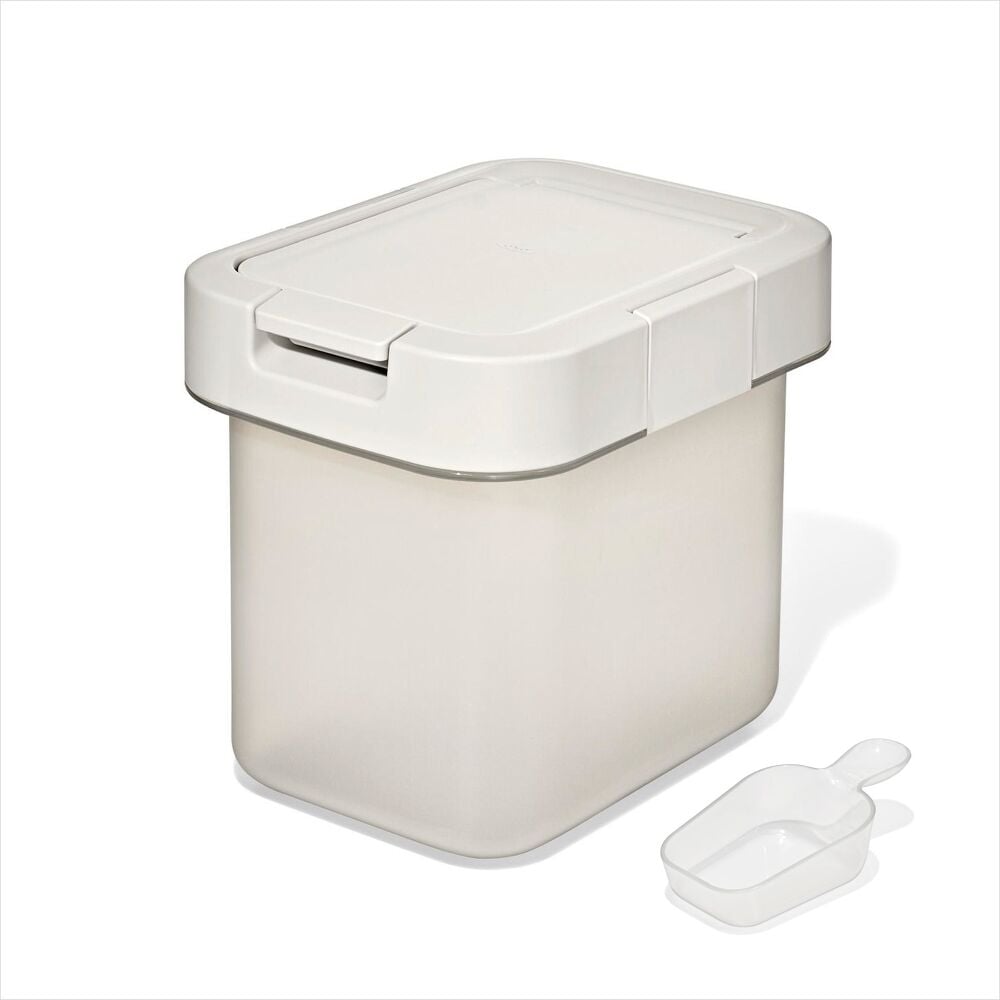 OXO Pet Airtight Food Container with Scoop — Small G7