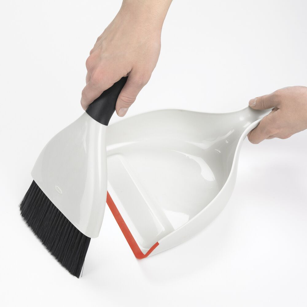 Dustpan & Brush Set Y6