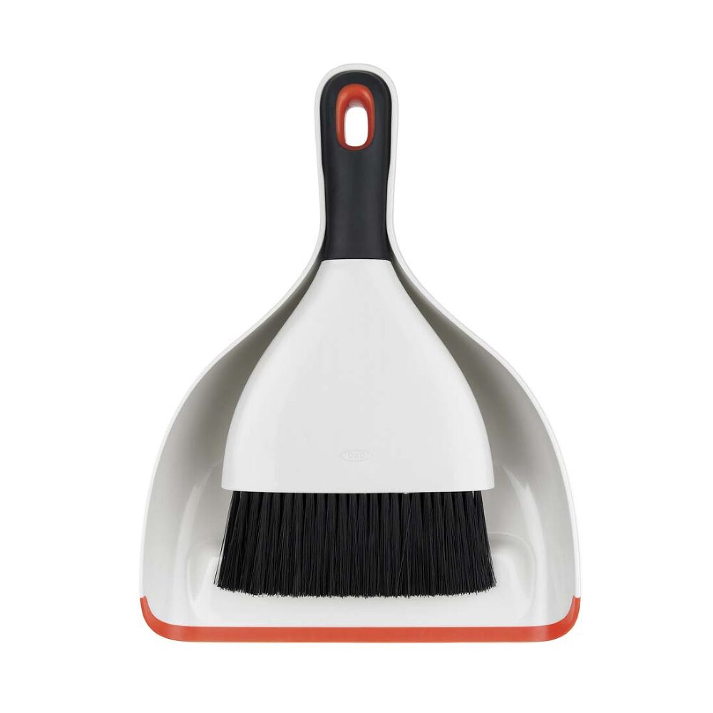 Dustpan & Brush Set E8