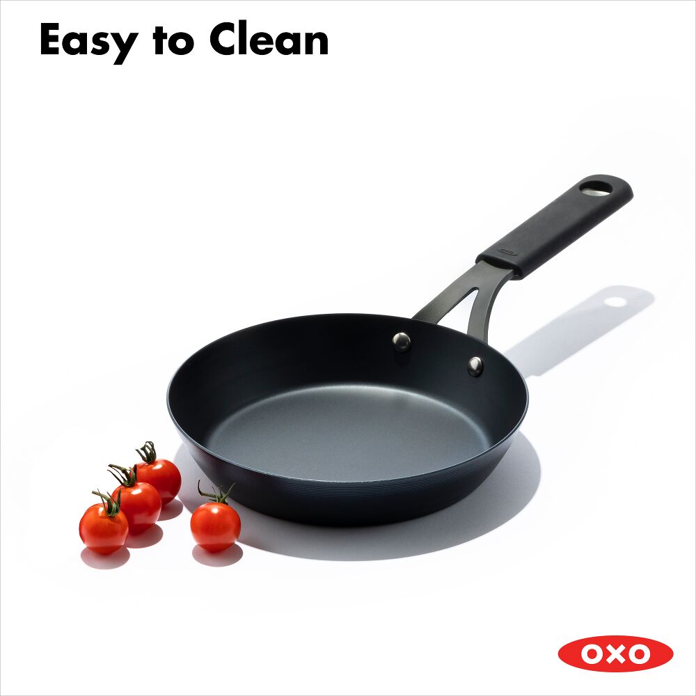 Carbon Steel Obsidian Series 8-Inch Frypan with Silicone Sleeve Y4