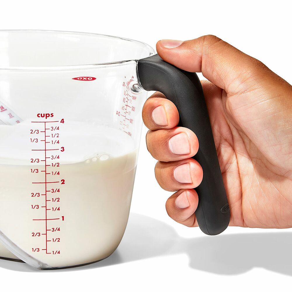 4-Cup Angled Measuring Cup D1