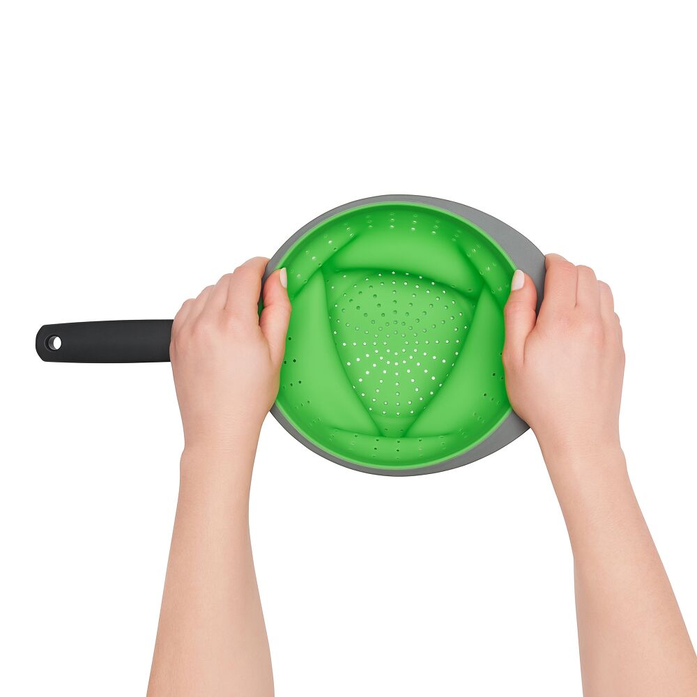 Silicone Collapsible Strainer (2.0 Qt) M9