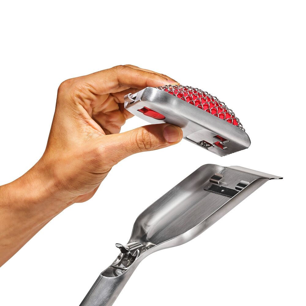 Coiled Grill Brush With Replaceable Head S9