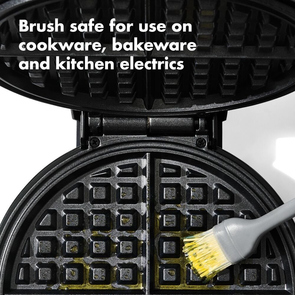 Glass Oil Bottle and Silicone Brush Set P5