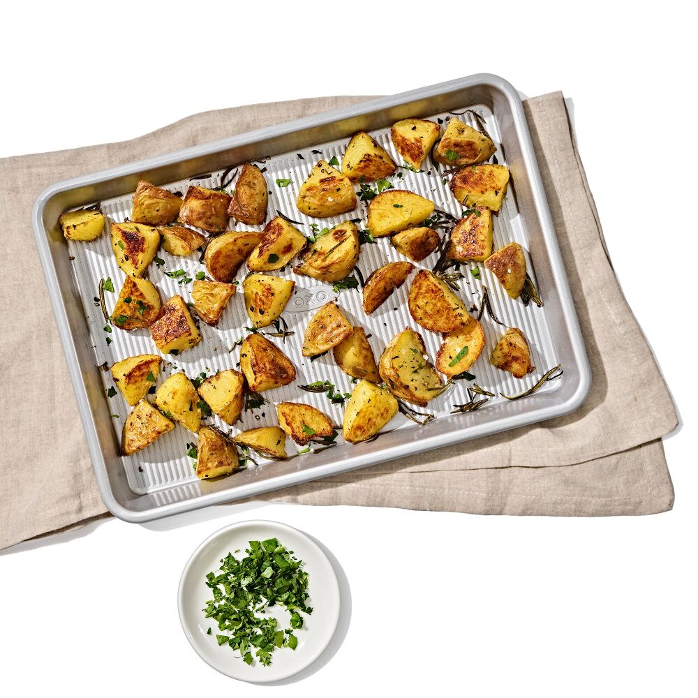 Non-Stick Pro Clear Coated Quarter Sheet Pan M3