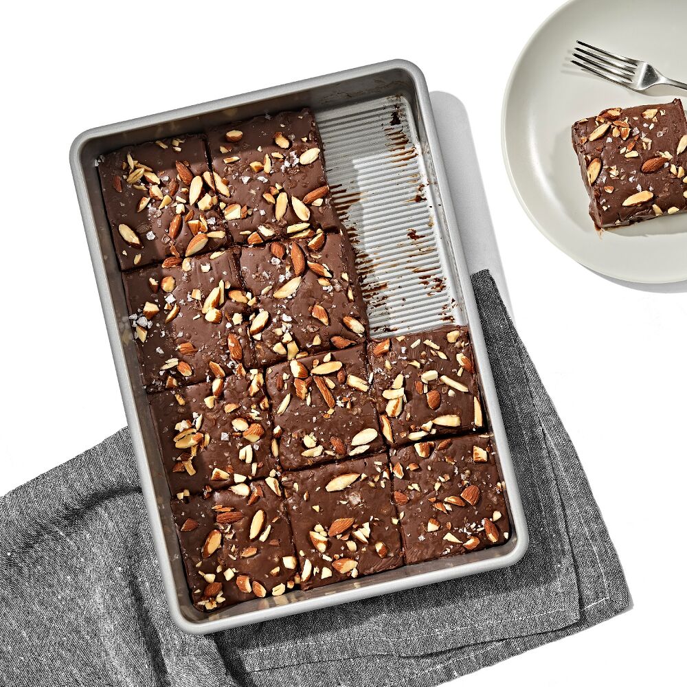 Non-Stick Pro Clear Coated 9 In x 13 In Cake Pan E4