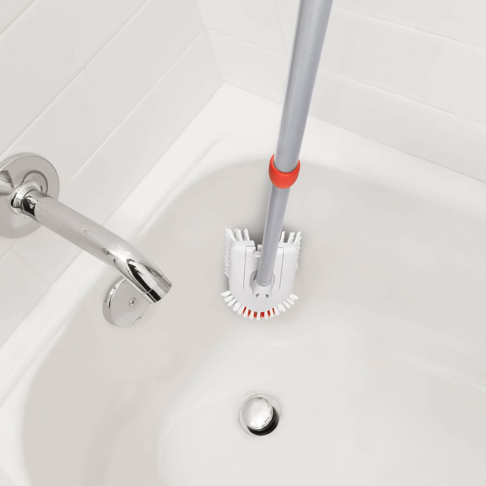 Extendable Tub & Tile Brush E1