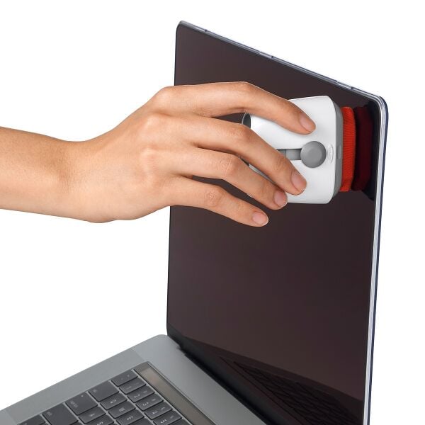 Sweep & Swipe Laptop Cleaner B5