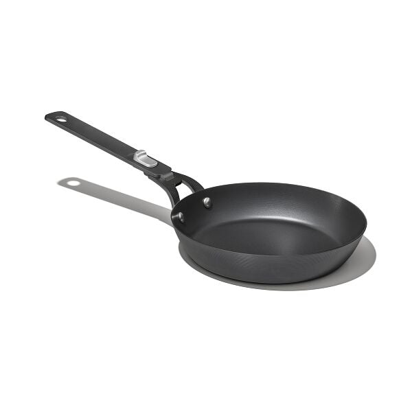 Carbon Steel With Removable Handle 8in Pan A3