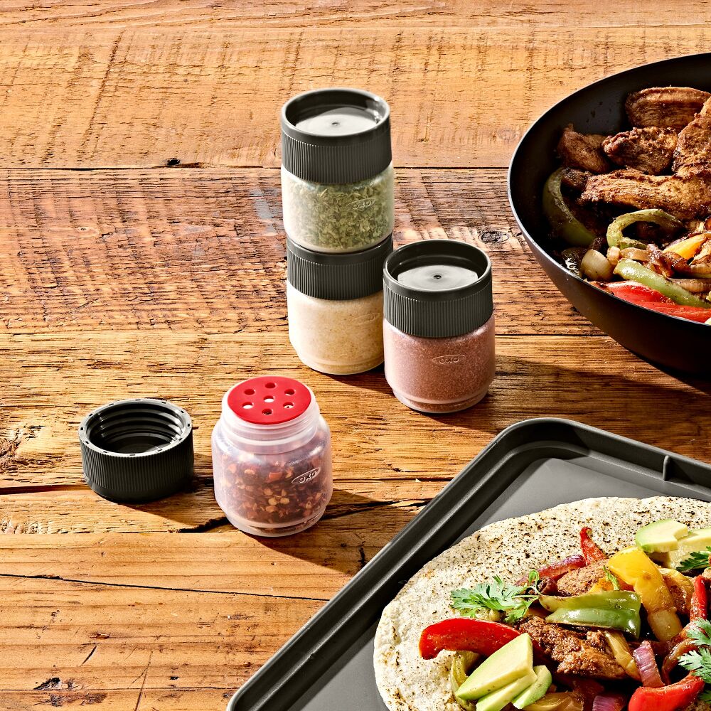 Outdoor 4-Piece Spice Shaker Set W4