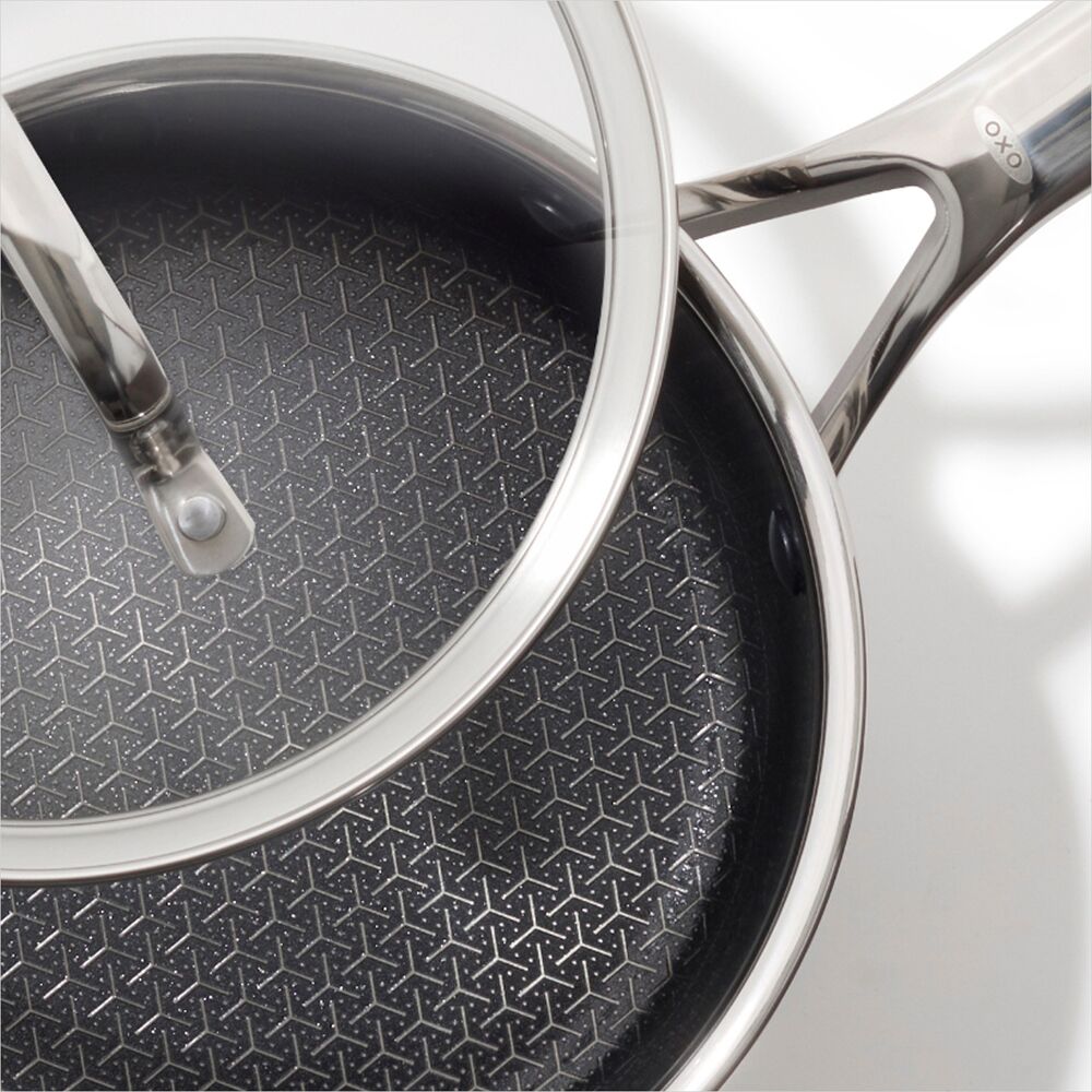 Trident Hybrid Non-Stick Stainless Steel 2.5 Qt Saucepan with Lid Z2