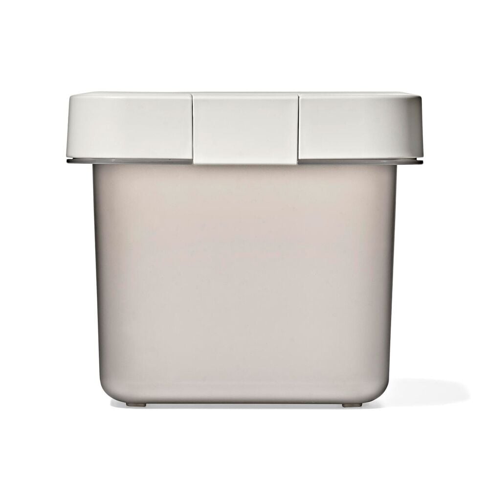 OXO Pet Airtight Food Container with Scoop — Small G7